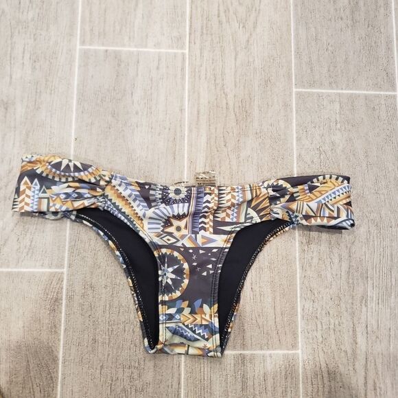 Chapéu de Sol Made in Brazil Bikini Bottoms - Picture 1 of 6